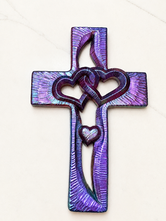 Interlocking Hearts Resin Cross Wall Décor