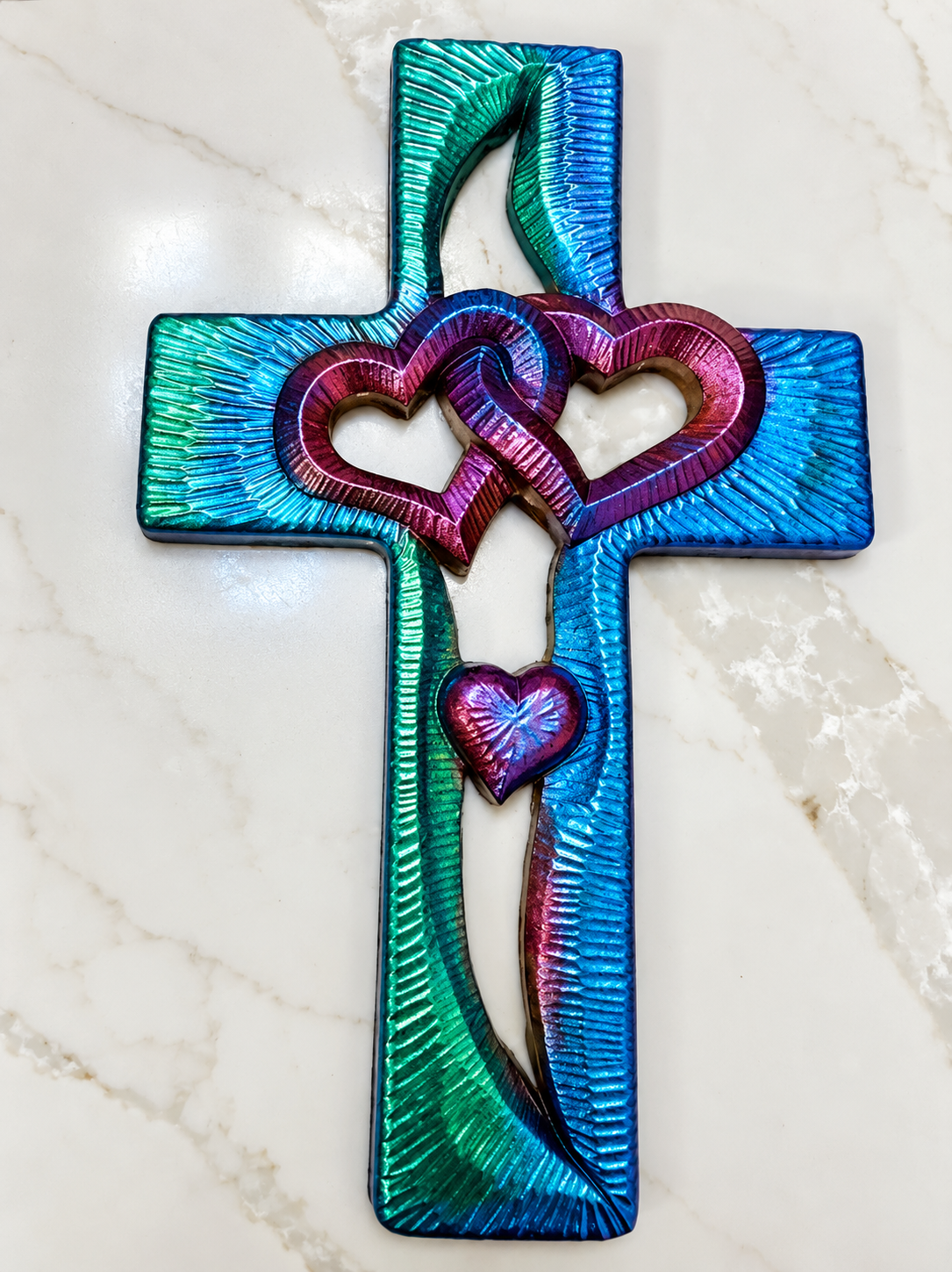 Interlocking Hearts Resin Cross Wall Décor