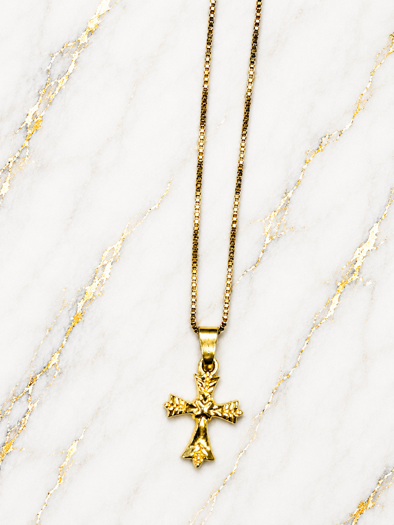 Gold Cross Necklace – Elegant Christian Faith Pendant