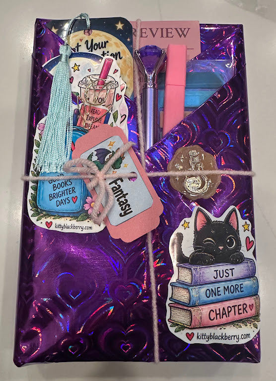 Hang Out with a Book – Mystery Book Box Ages 8–12